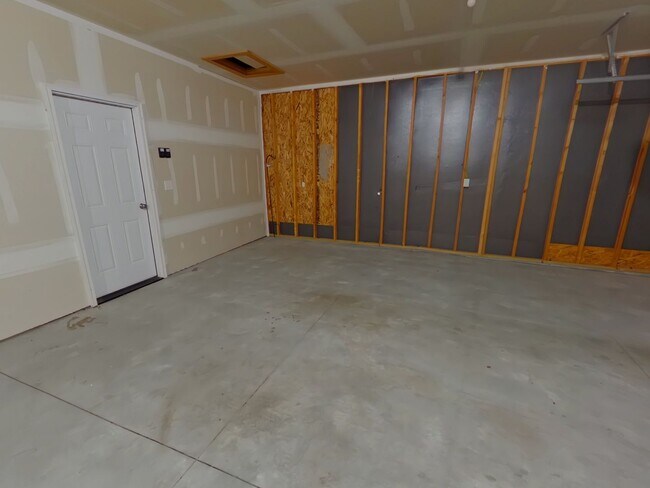 Building Photo - 5293 N Toben Ct