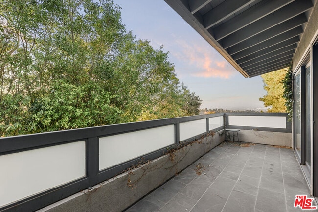 Building Photo - 3355 Alana Dr