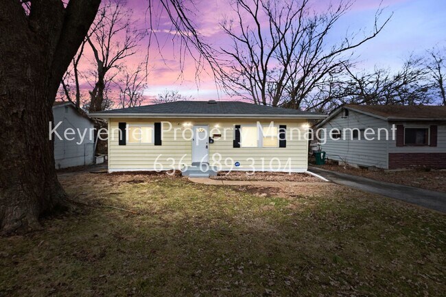 Building Photo - COMING SOON - Charming 3-Bedroom Home with Spacious Yard in North St. Louis County