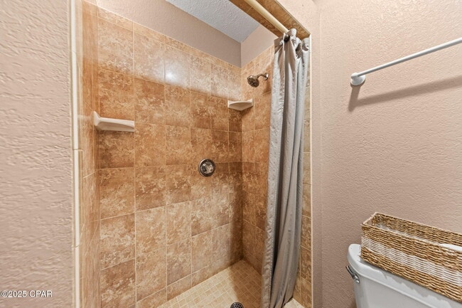 Building Photo - 301 Fairway Blvd