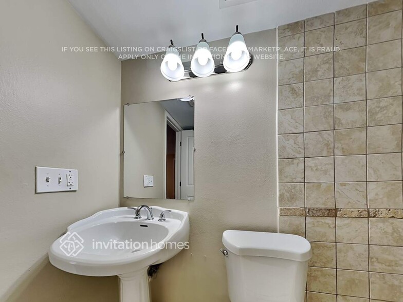 Building Photo - 614 Highview Cir S
