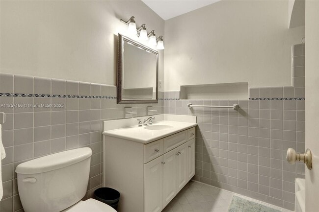 Building Photo - 6255 SW 92nd St