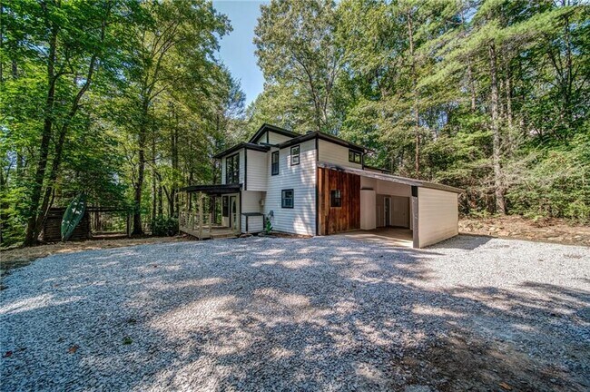 Building Photo - 5574 Hardscrabble Rd