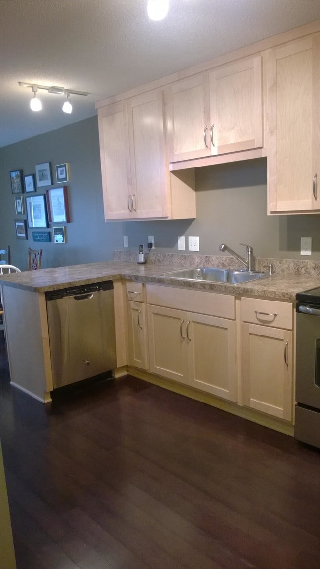 Building Photo - 18197 Warbler Ln