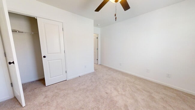 Building Photo - 138 Northern Flicker Dr