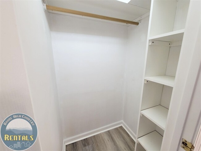 Building Photo - 186 Grandfather Farms Rd