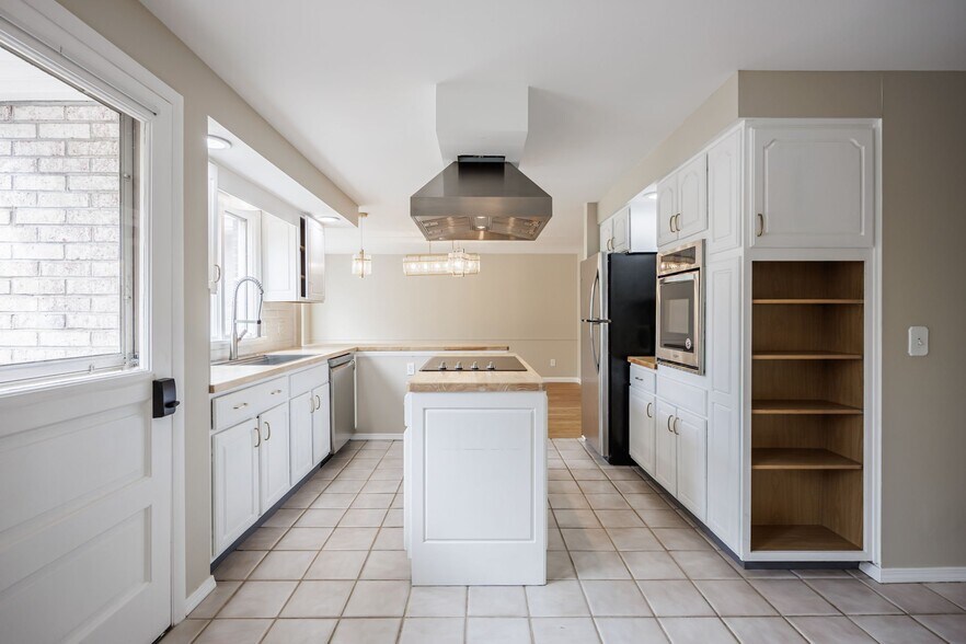 Building Photo - 10 Stuyvesant Rd