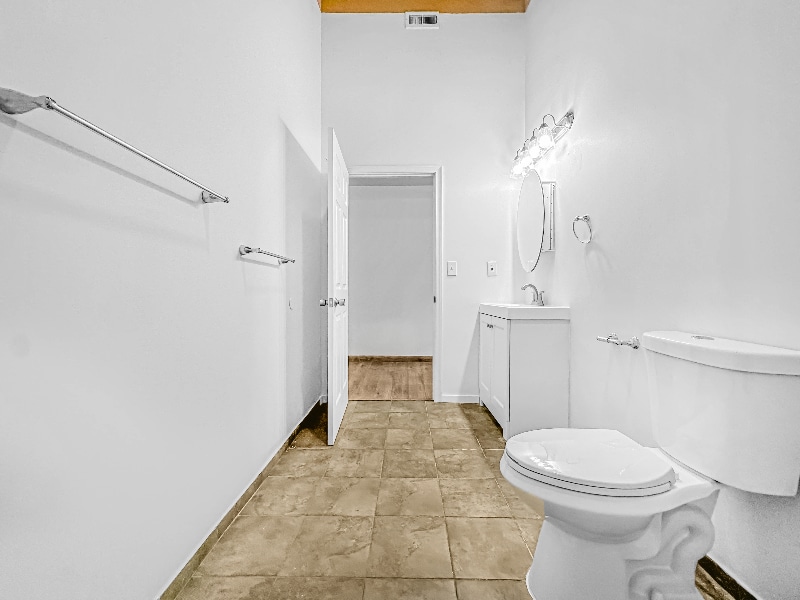 Building Photo - 3554 Sepviva St