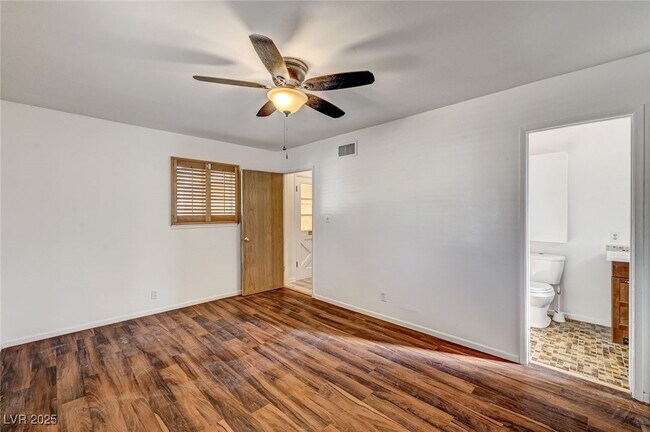 Building Photo - 1516 Inverness Ave