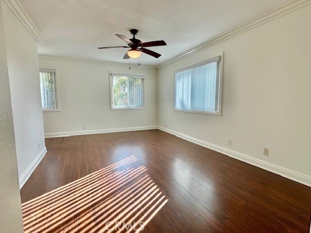 Building Photo - 2558 Orange Ave