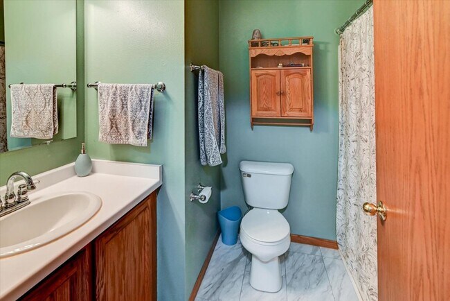 Building Photo - 1214 Carpenter St