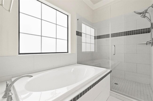 Building Photo - 1408B W 26th St