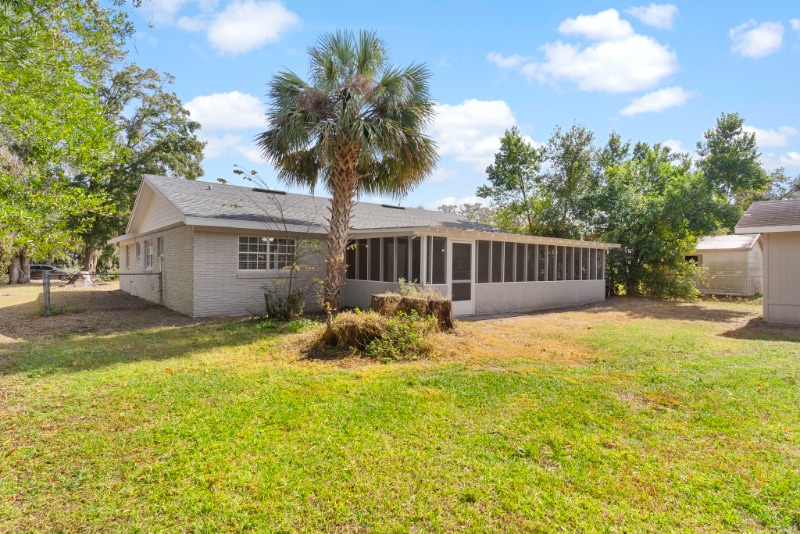 Building Photo - 815 N Hendry Ave
