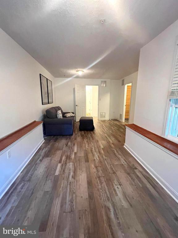 Building Photo - 13939 Bailiwick Terrace