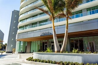 Building Photo - 400 Central Ave