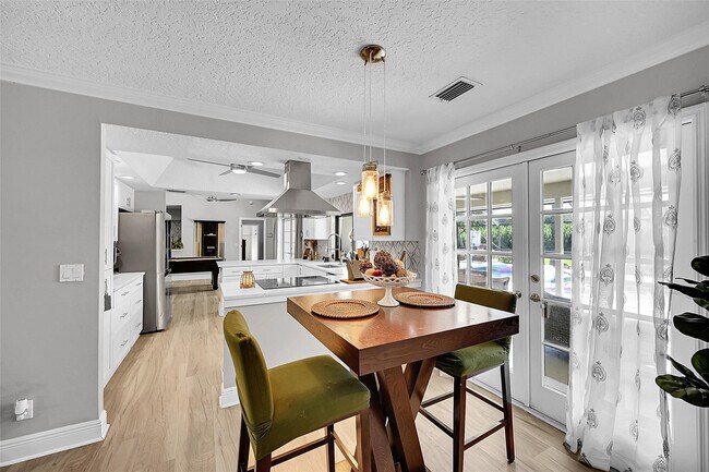 Building Photo - 8606 Arrowhead Dr