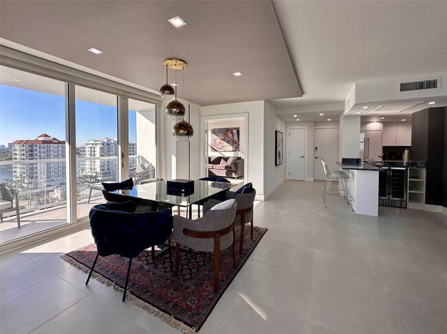 Building Photo - 209 N Fort Lauderdale Beach Blvd