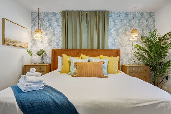 Building Photo - 10861 62nd Ave N