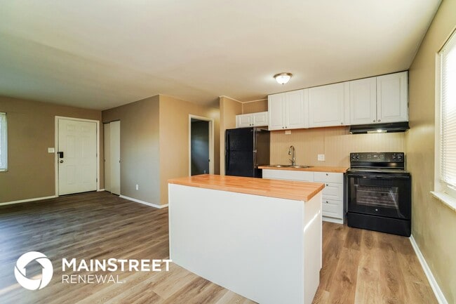 Building Photo - 2722 Key Pl