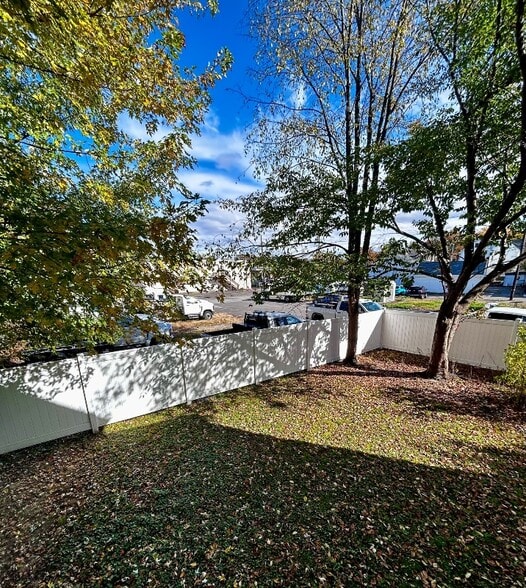 Building Photo - 37 W Dorrance St