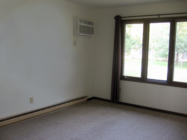 Living Room - 1608 Nelson Dr