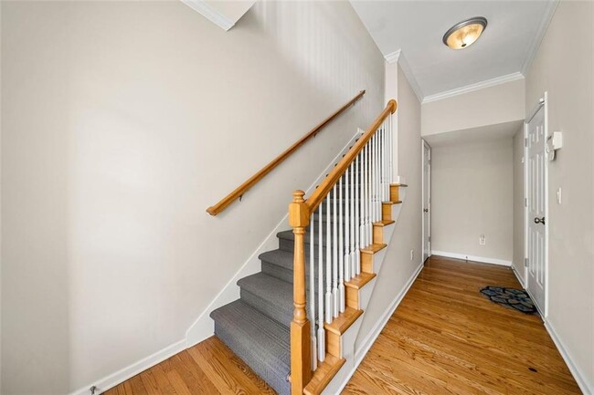Building Photo - 6424 Queens Court Trace