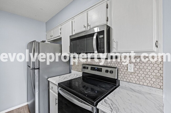 Building Photo - 5806 Ashridge Pl