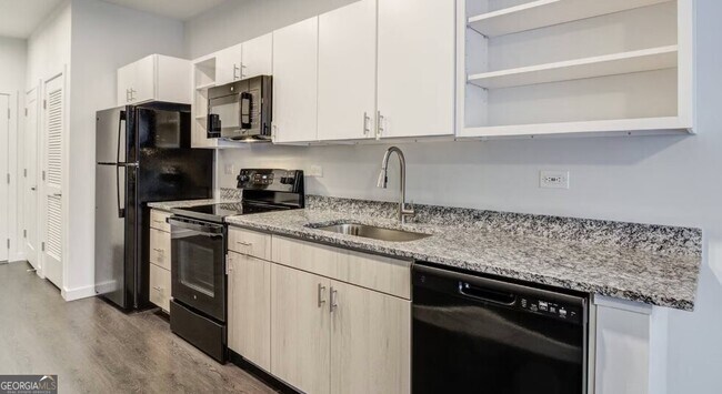 Building Photo - 750 Avondale Creek Dr.