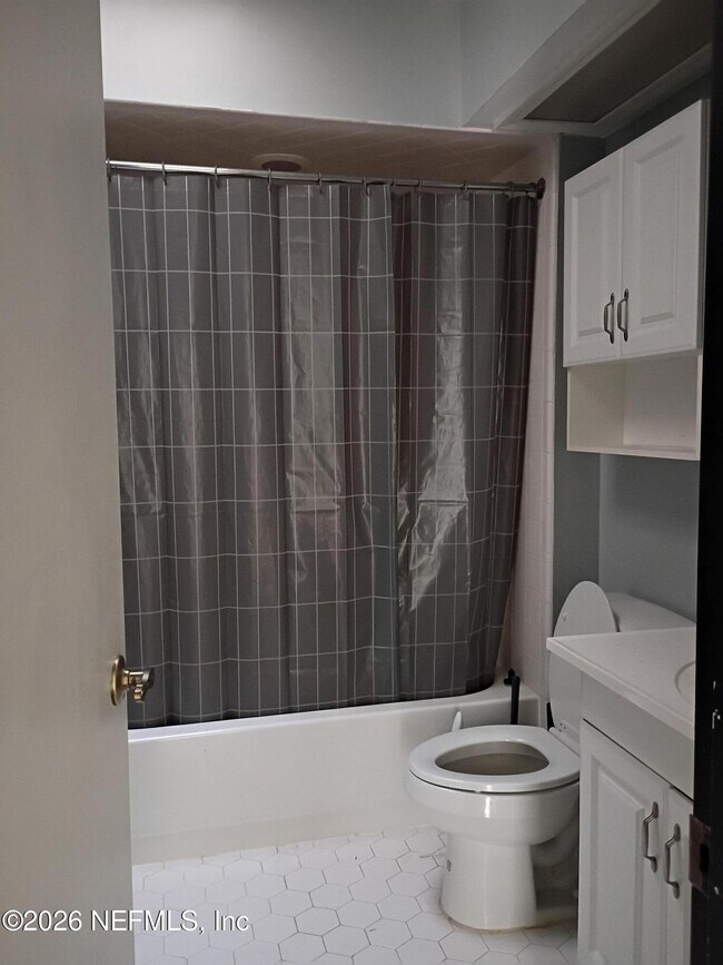 Building Photo - 5561 Mariners Cove Dr