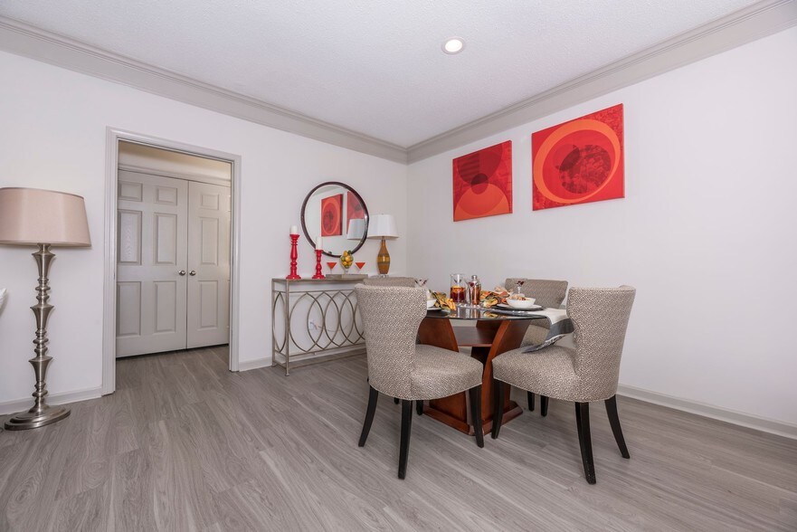 The Grove on Southlake 7290 Southlake Pky Morrow GA 30260 Apartment