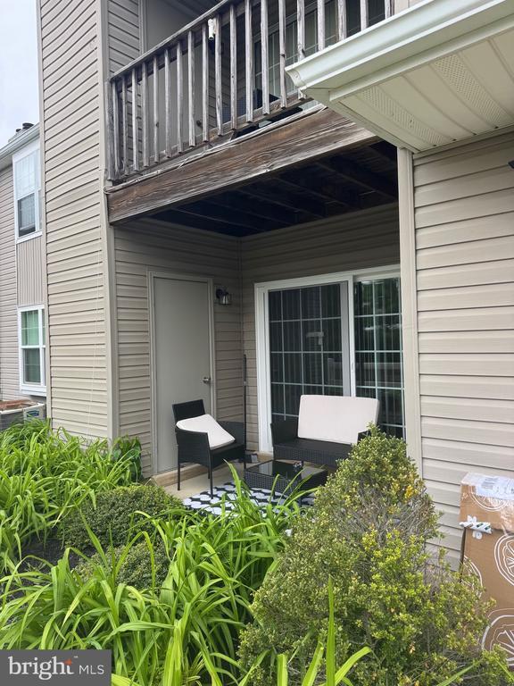 Building Photo - 408 Firethorne Ct