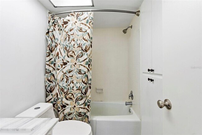 Building Photo - 8950 Park Blvd