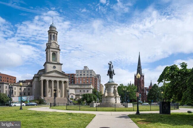 Building Photo - 1133 14th St NW