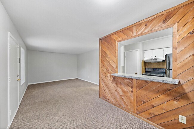 Building Photo - 9009 Gaylord Dr
