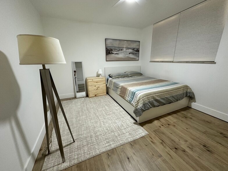 Secondary Bedroom - 410 NW 68th Ave