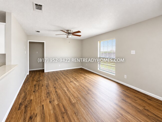 Building Photo - 860 Potomac Dr