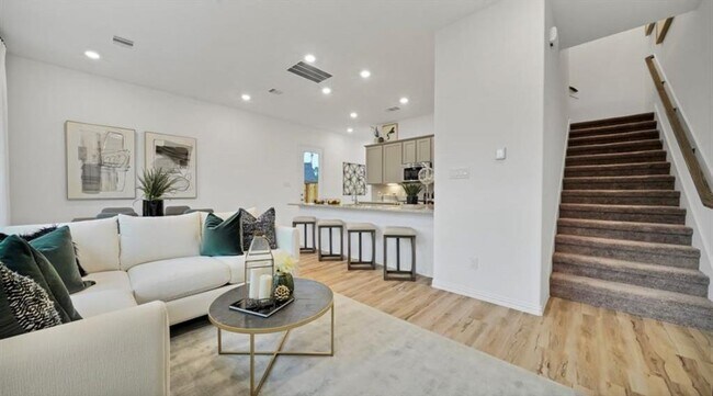 Building Photo - 598 Dry Fork Ln