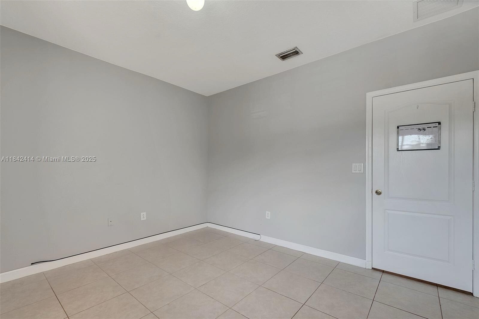 Building Photo - 16633 SW 50th Ter