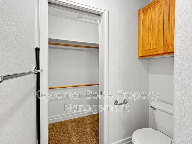 Building Photo - 2144 S Dorothy Ave