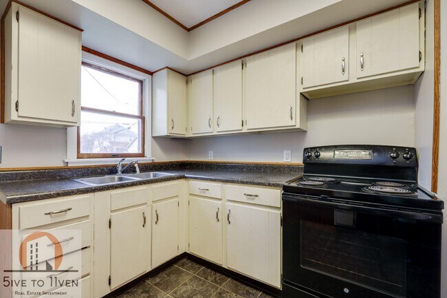 Building Photo - 1203 Arbor Ave