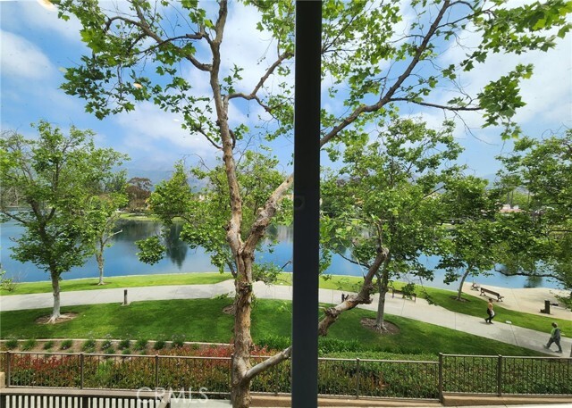 Building Photo - 169 Montana Del Lago Dr