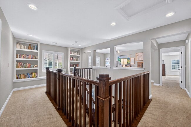 Building Photo - "Spacious 5-Bedroom Retreat on South Quantock Way - Perfectly Designed for Comfort and Style!"  A...