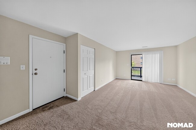 Building Photo - 1420 Stonebridge Cir