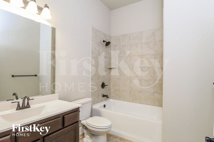 Building Photo - 102 Cherrywood Cir