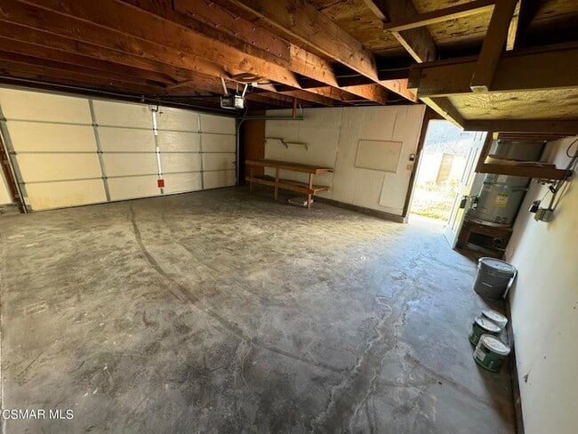 Building Photo - 2259 N Hietter Ave