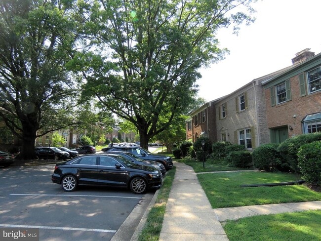 Building Photo - 9226 Bailey Ln