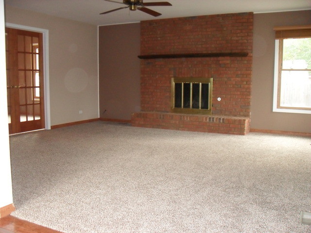 Building Photo - 310 Sutherland Ln