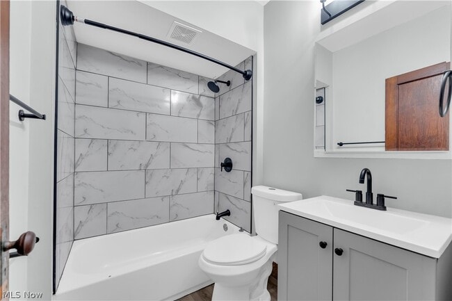 Building Photo - 4388 W 47th St