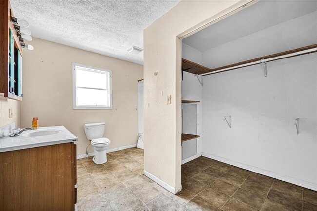 Building Photo - 25998 N Dal Bar Rd