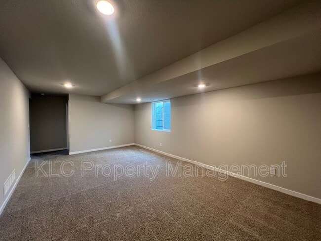 Building Photo - 1283 NW Williamsburg Ln